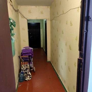 Двух комнатная квартира в тихом районе!