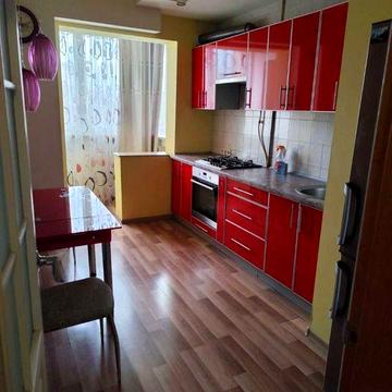 Продам 3 комнатную квартиру на Десантном бульваре