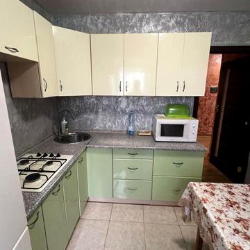 Здається на довготривалий термін квартира в центрі