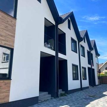 Продаю кутовий таун в Софіївській Борщагівці без комісії