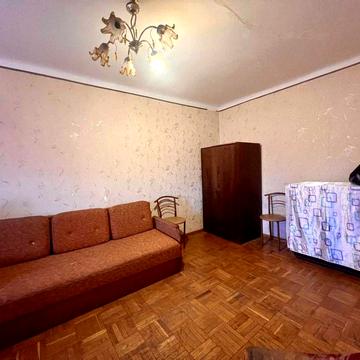 продам 3хком на Космонавтов