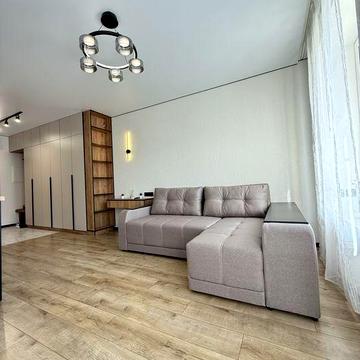 Перша Здача! Ніхто жив! Після ремонту! Самий щвидкий виізд в Київ! Все  поруч!!!!