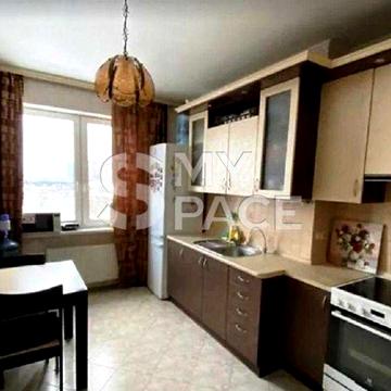 Продаж 1к. просторої квартири, вул. Кадетський Гай 6.