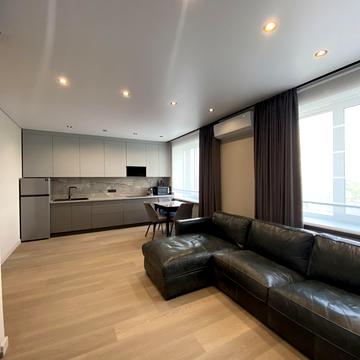 Набережна Перемоги вул., 40