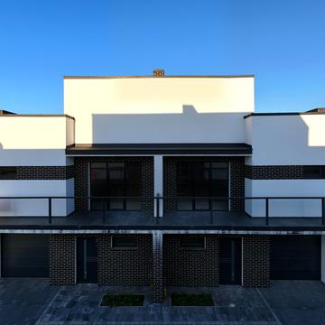 Князя Романа вул., 1