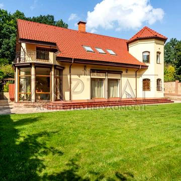 Обухівський