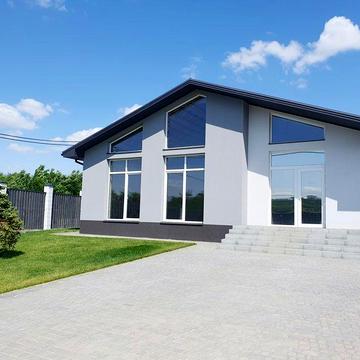Продам дом в Новоалександровке современный