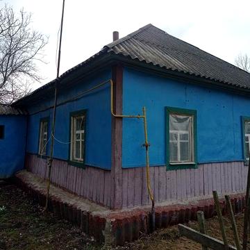 Помешкання в центрі селища Олишівка.