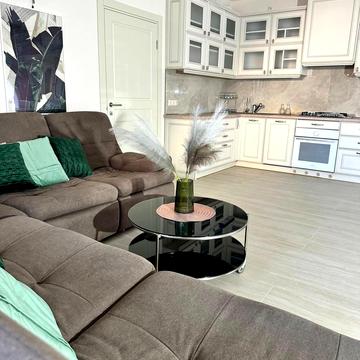 Вишнева вул., 11