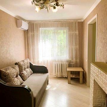 2 комнатная квартира с ремонтом ,  ул. Бочарова