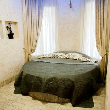 Сдам СВОЮ квартиру  на 2 месяца. Центр