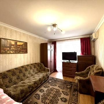 Оренда однокімнатної квартири. Другий поверх. Пр. Миру