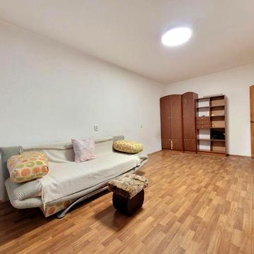 "Чешка" 40-й, 7/9п, 36м2, косм.рем.10000грн + кп