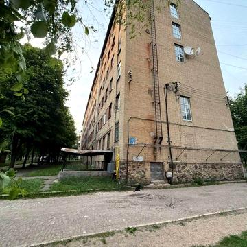 Продам двухкомнатную гостинку 31м2 ул.Библика 13 метро ХТЗ .L