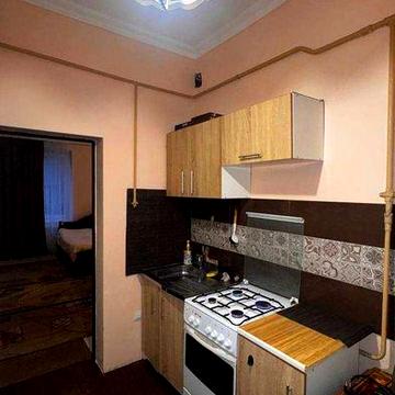 Оренда однокімнатної квартири по вулиці Зерова біля Скрині