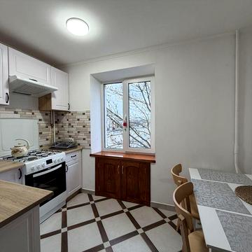 Оренда 3-кім квартири з ремонтом по вул. Володимира Великого-Океан