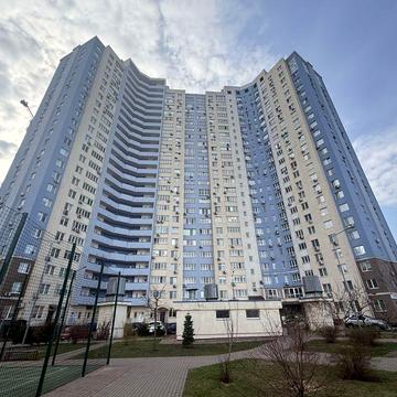 Продаж 1кім 53,4м Генератор пр. Ак Глушкова 9-в Метро Іподром