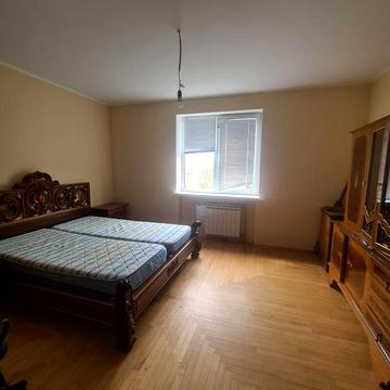 Оренда будинку ближня Роша  вул. Мамаївська 90 кв.м