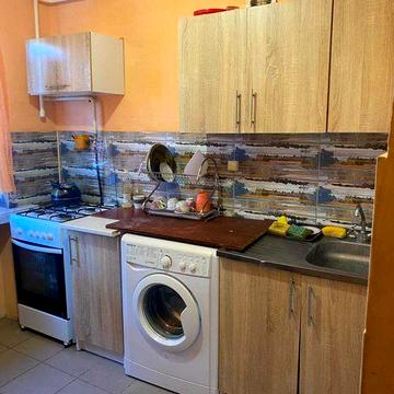 Ст м Дарниця - 10 хв. Харківське ш. 18. Кімнати окремі. ГАЗ. 2 поверх