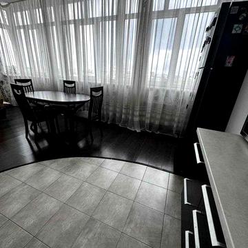 Шикарная 2к+ кухня-гостиная 26 метров. Все остается ! ЖК Фаворит