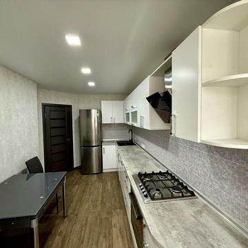 Продаж квартири з ремонтом в новому будинку