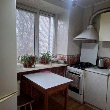 Продається 1 кімнатна квартира в центрі міста висотний будинок