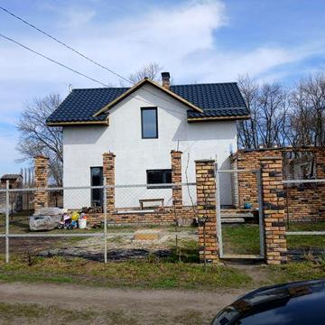 Будинок  біля Дніпра