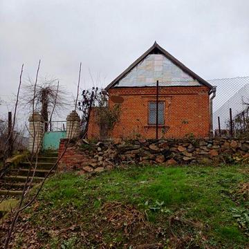 Продам будинок з пічним опаленням,район вулиці Автодорівська