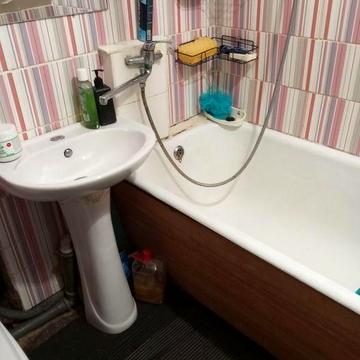 Продам 1 комнатную квартиру на 98 квартале 2 этаж ул Ярослава Мудрого ЖК чп