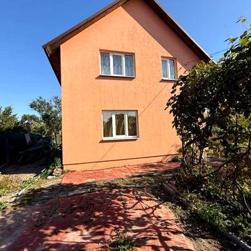 Продаж будинку з ділянкою в с.Нова Гребля Київської обл.