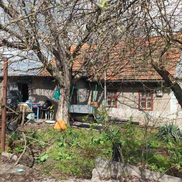 Продам будинок з приватизованою ділянкою