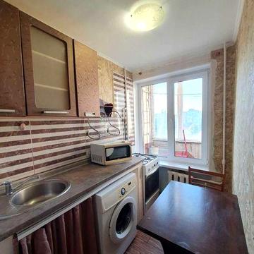 1-к. квартира без %.Березняківська, 16-Б. Метро Лівобережна. Озеро Тельбін