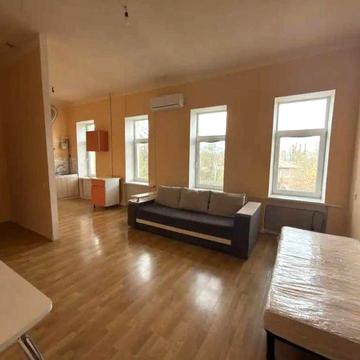 Продам чудову 3к квартиру - р-он І. Мазепи, вул. В. Івасюка, 32