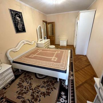 Оренда тьохкімнатноі кваритири від ВЛАСНИКА з АВТОНОМНИМ оплаленням