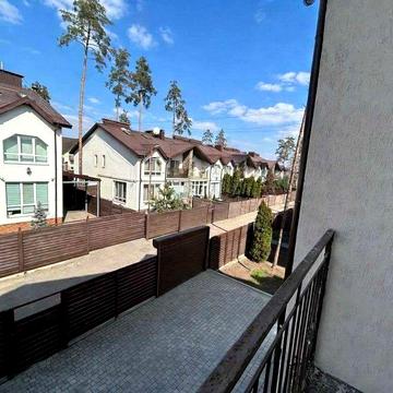 Таунхаус у Гостомелі ! Поруч з парком! ! 10 хвилин до Києва!!