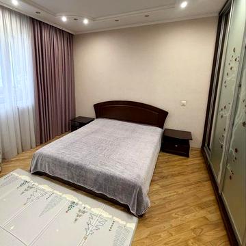 Продається простора 2-кімнатна квартира | вул. Ореста Васкула, 23/ м. Житомирська