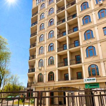 Доступная 1 -комн. квартира в Новострое возле моря, индивидуальное газовое отопление, балкон, паркинг. ЖК Авиньон