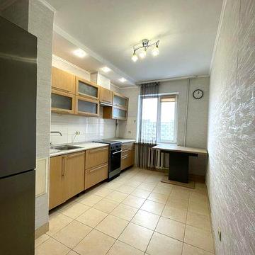 S_ТЕРМІНОВО!3-кімнатна затишна  квартира з ремонтом. Р-н 12 школи