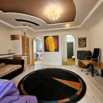 Чистяківська вул., 12