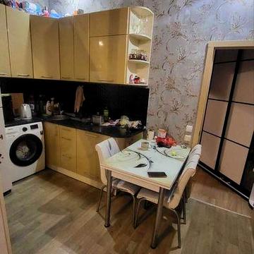 Продам 1 к. кв. с ремонтом рядом с м. Малышева 5 мин (404964)