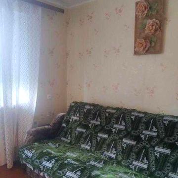 Продам гостинку со своим санузлом и мини кухней Одесская