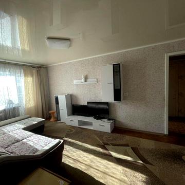 Здаю трьохкімнатну квартиру.Червона