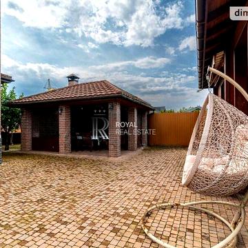 Довгострокова оренда 4к Дім Ольги Кобилянської вулиця