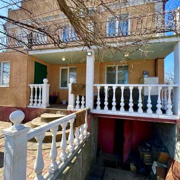 Продаю добротный дом в пригороде Черноморска