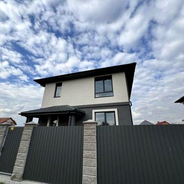 Двоповерховий будинок на 6 сотках