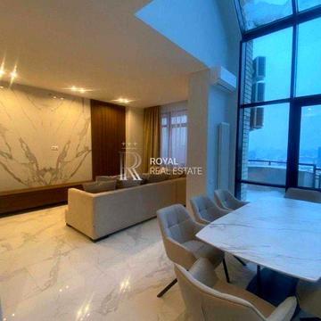 Продаж Квартира 5кім. 250м2 вул. Богдана Хмельницького Метро Паркінг