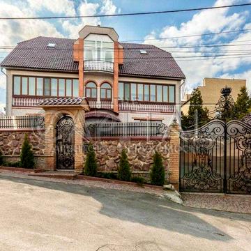 Аренда Дом 800м под офис Центр Печерск ул. Пирятинская Вид на Родину Мать