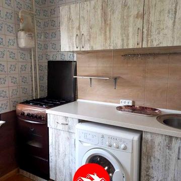 Продается 3-х комнатная квартира в районе Аллеи Славы, 68 кв. метров