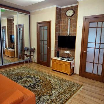 Продається 4х кім.сталінка в парковій зоні