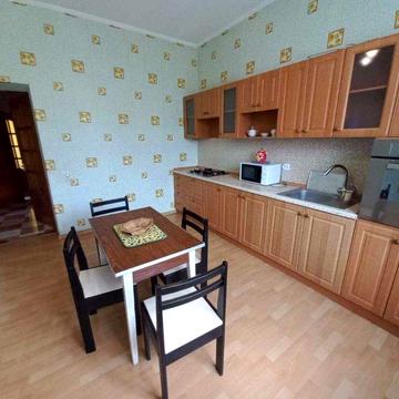 Оренда просторого 3 поверхового будинку біля М.Академмістечко 10хв